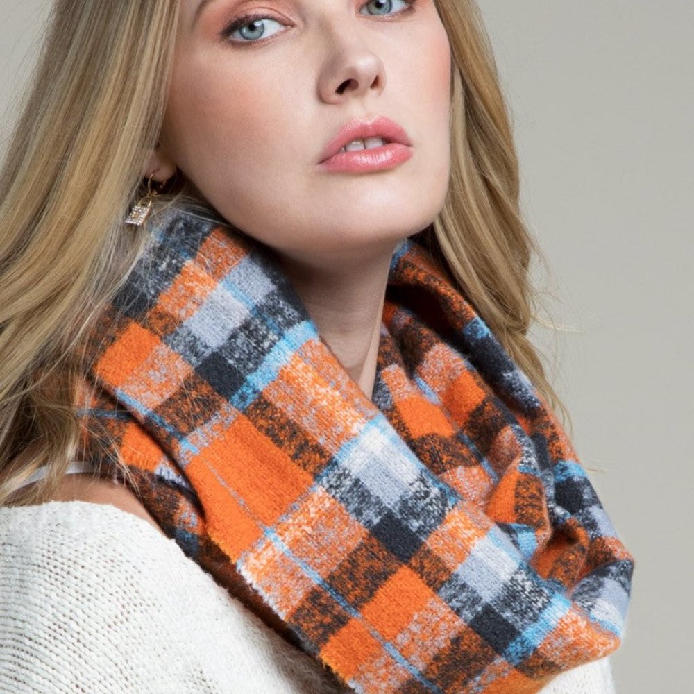 Tartan Plaid Infinity Scarf - Versatile Warm & Comfy - Vegan Friendly - Picture 2 of 5